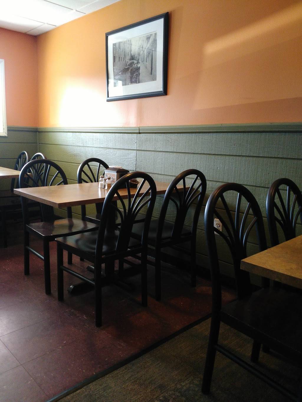 Italian Pizza & Subs | restaurant | 6220 Derry St # A, Harrisburg, PA 17111, USA | 7175640348 OR +1 717-564-0348