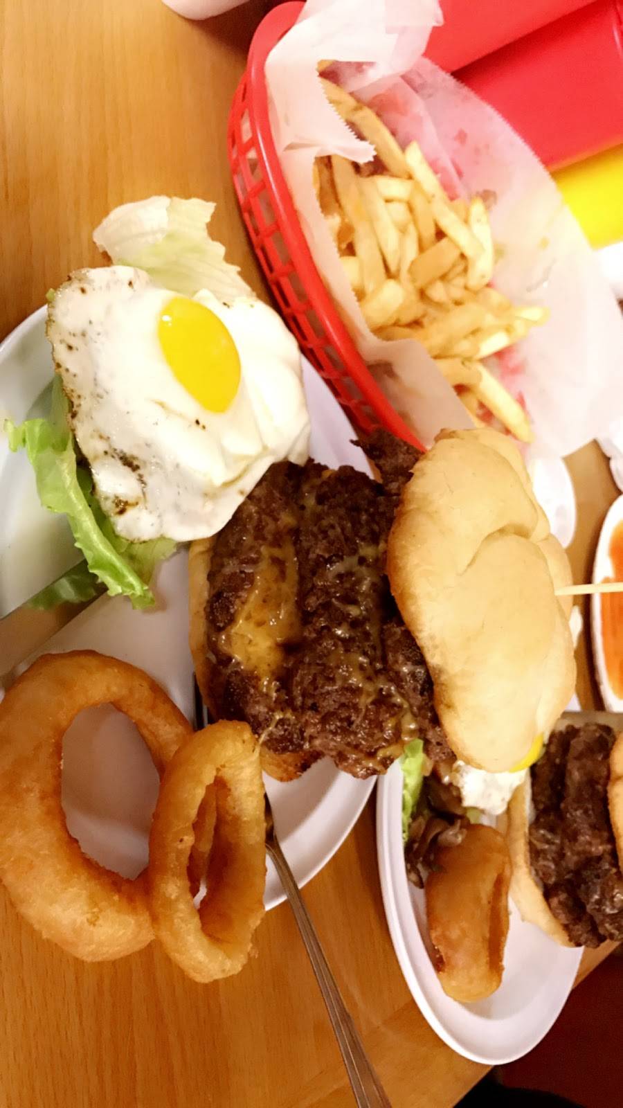 Col Mustards Phat Burgers | restaurant | 1722 3rd St N, Jacksonville Beach, FL 32250, USA | 9042475747 OR +1 904-247-5747