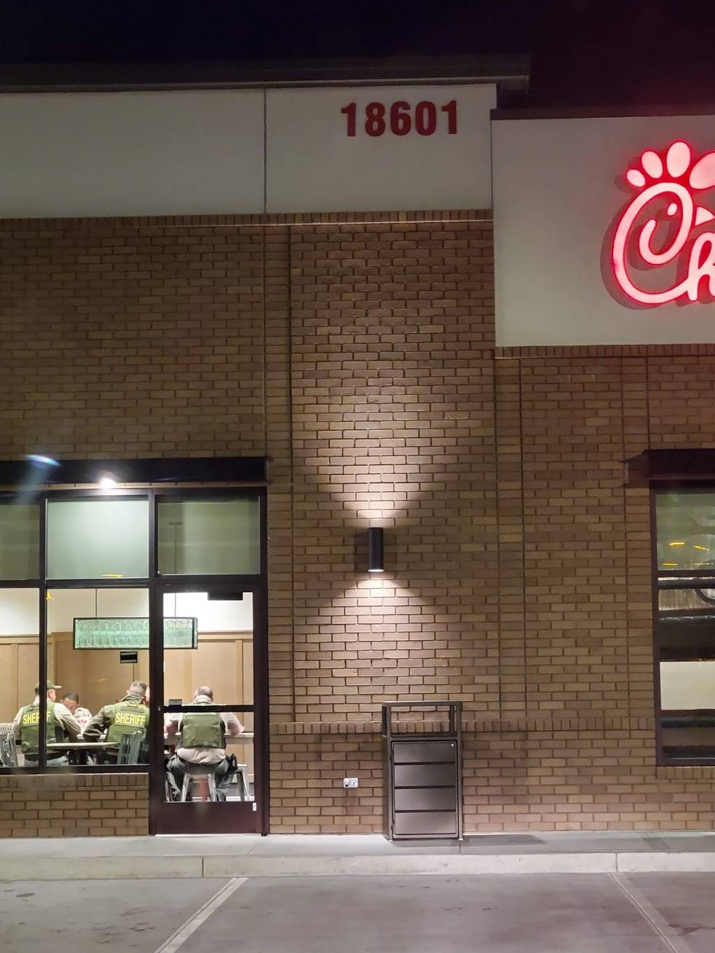 Chick-fil-A | restaurant | 18601 Dexter Ave, Lake Elsinore, CA 92532, USA | 9514711123 OR +1 951-471-1123