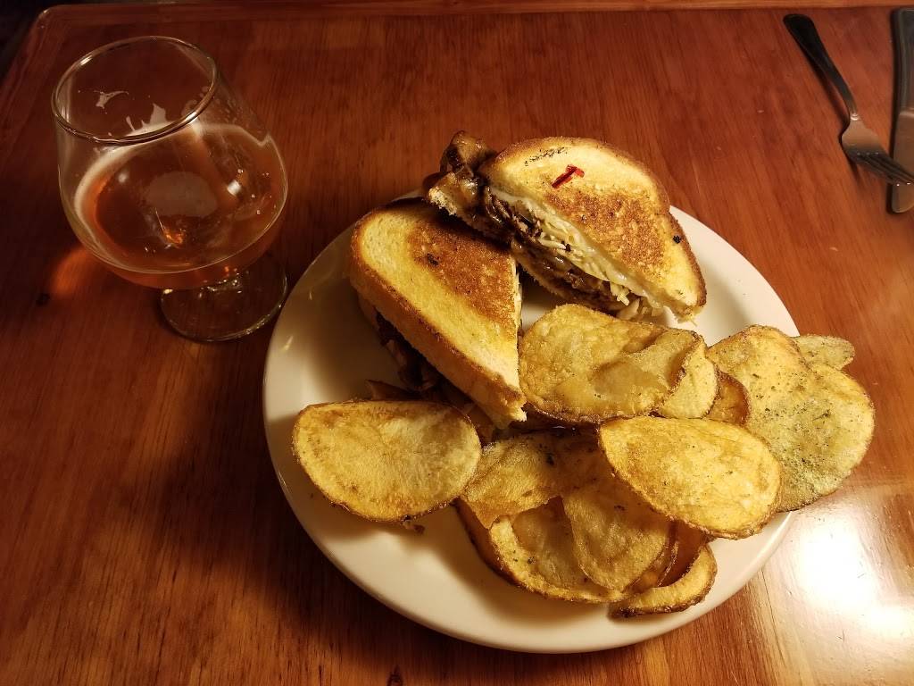 Eaton Rapids Craft Co. | restaurant | 204 N Main St, Eaton Rapids, MI 48827, USA | 5174419296 OR +1 517-441-9296