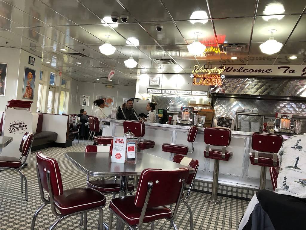 Johnny Rockets | restaurant | 976 Old Mill Run, The Villages, FL 32162, USA | 3522590051 OR +1 352-259-0051