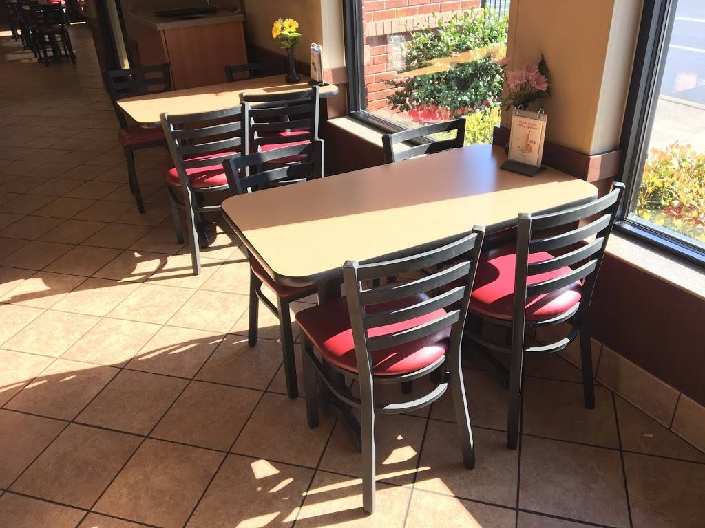 Chick-fil-A Homberg Drive | restaurant | 4944 Kingston Pike, Knoxville, TN 37919, USA | 8653300044 OR +1 865-330-0044