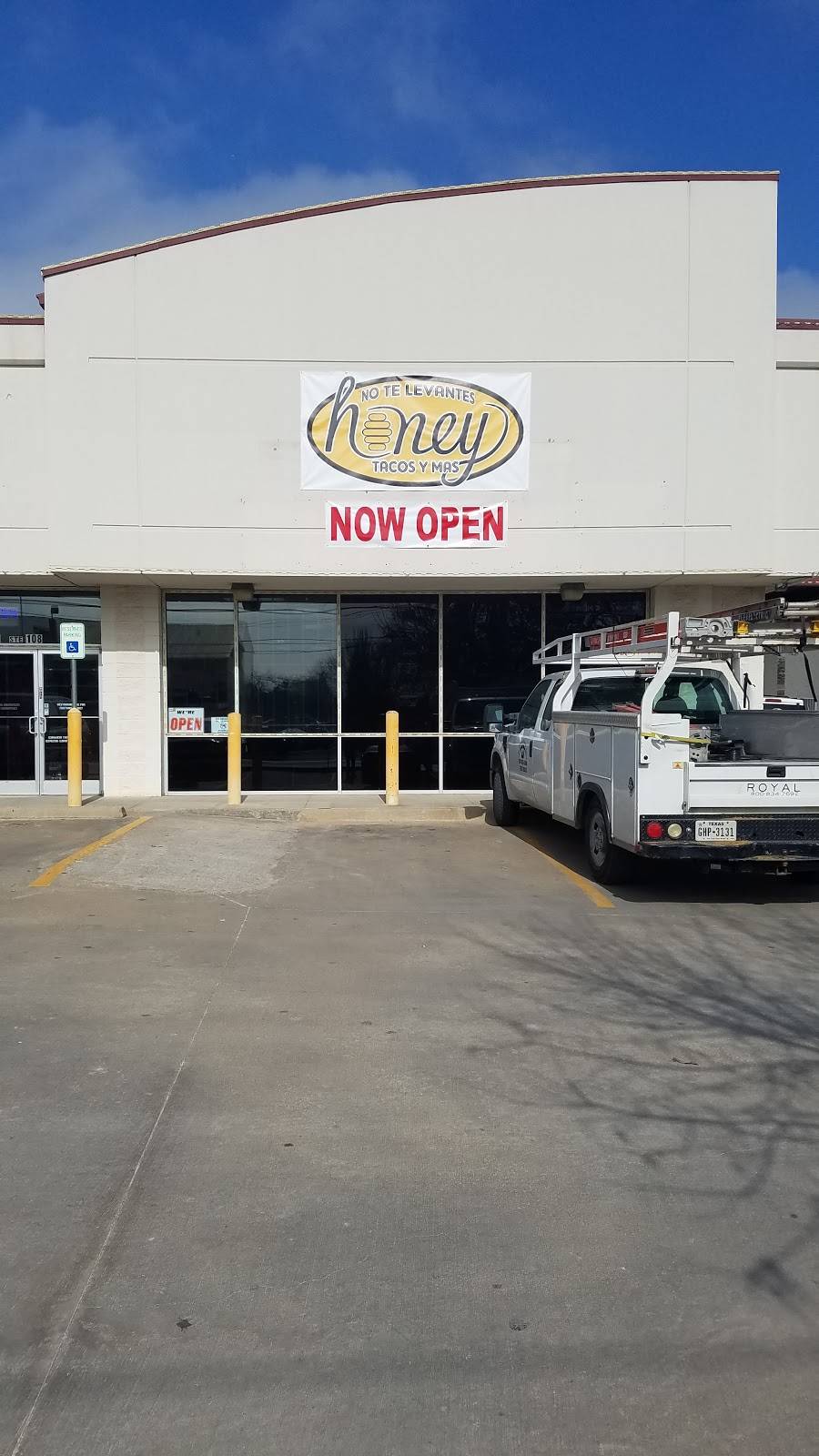 No Te Levantes HONEY | restaurant | 2705 NE 28th St STE 108, Fort Worth, TX 76111, USA | 6822502995 OR +1 682-250-2995