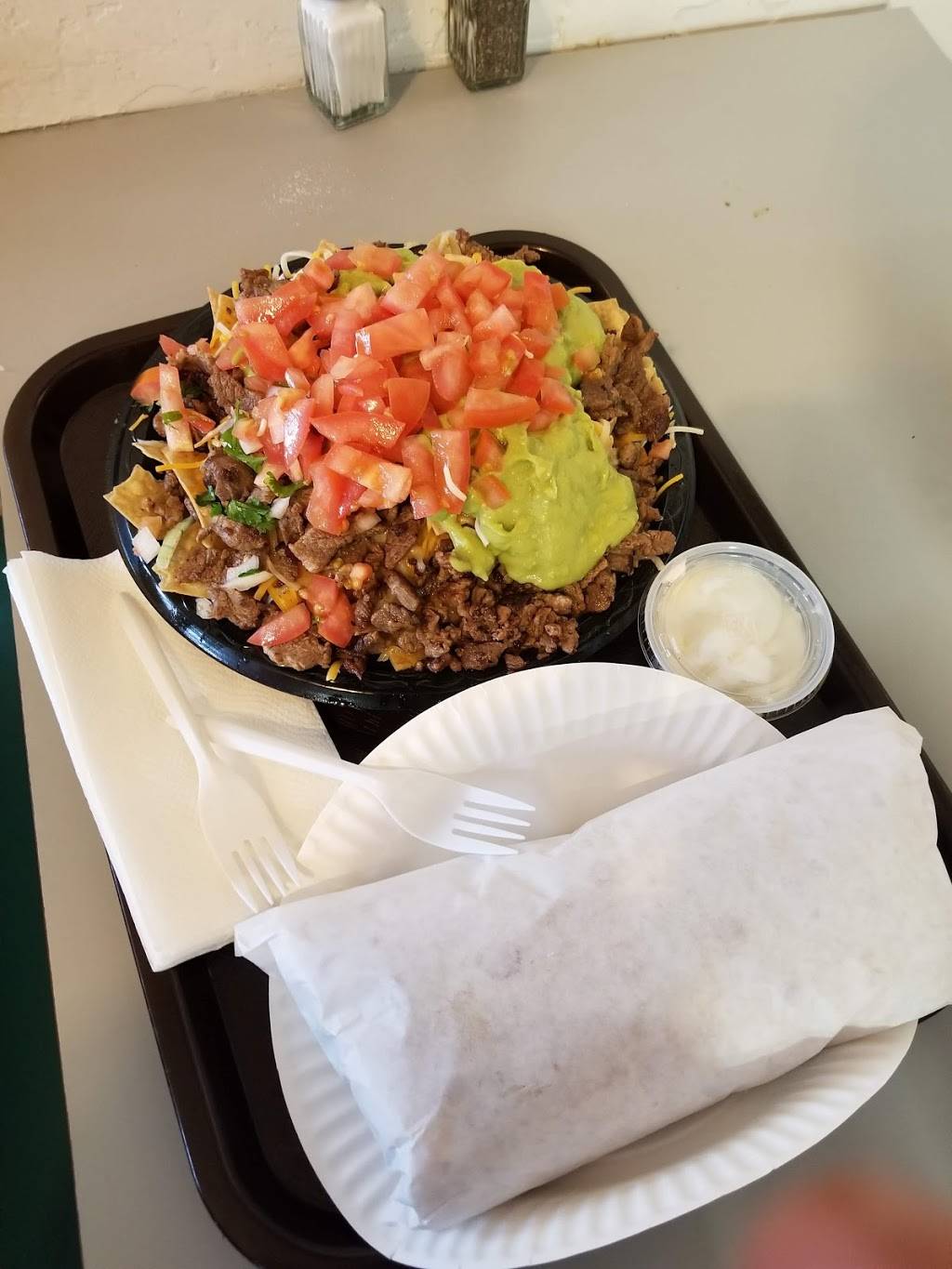 Colimas Mexican Restaurant | restaurant | 308 Pier View Way, Oceanside, CA 92054, USA | 7604394045 OR +1 760-439-4045