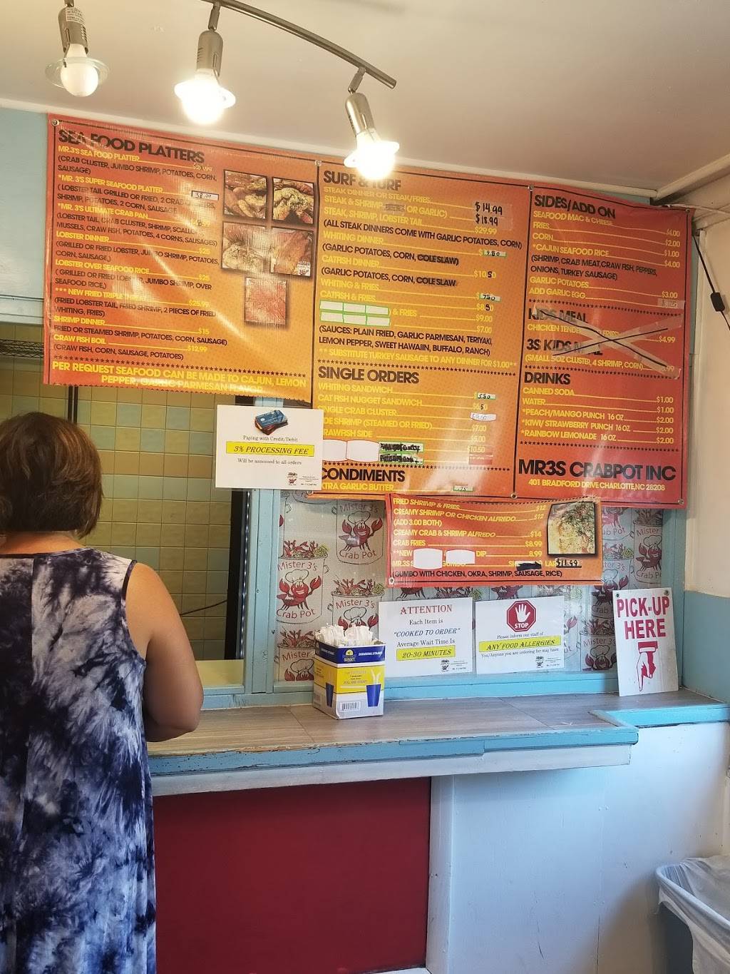 Mr 3s Crab Pot | restaurant | 401 Bradford Dr, Charlotte, NC 28208, USA | 9802371626 OR +1 980-237-1626