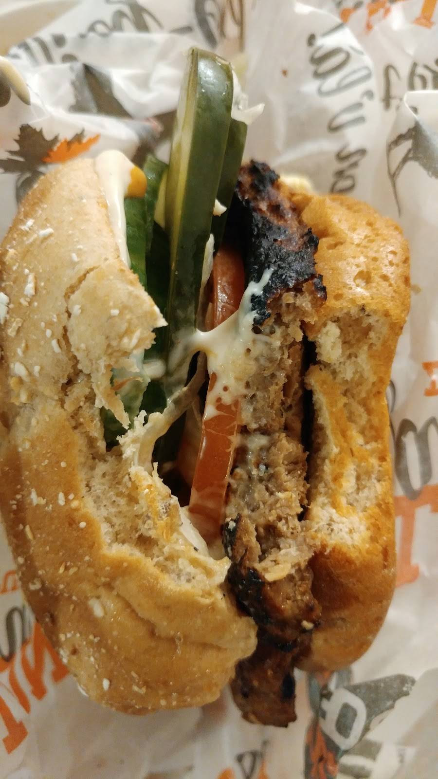 Harveys | restaurant | 3343 Bayview Ave, North York, ON M2K 1G4, Canada | 4167309599 OR +1 416-730-9599