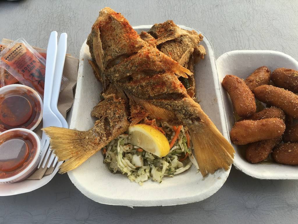 Saltbox Seafood Joint | restaurant | 608 N Mangum St, Durham, NC 27701, USA | 9199088970 OR +1 919-908-8970