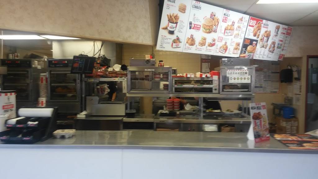 KFC | restaurant | 19619 US-2, Monroe, WA 98272, USA | 3608059340 OR +1 360-805-9340