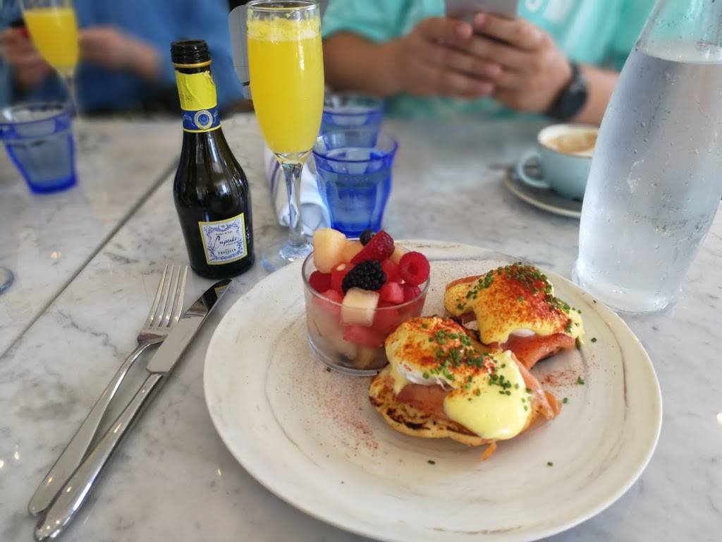 Sunset Plaza | shopping mall | 8623 Sunset Blvd, West Hollywood, CA 90069, USA | 3106522622 OR +1 310-652-2622