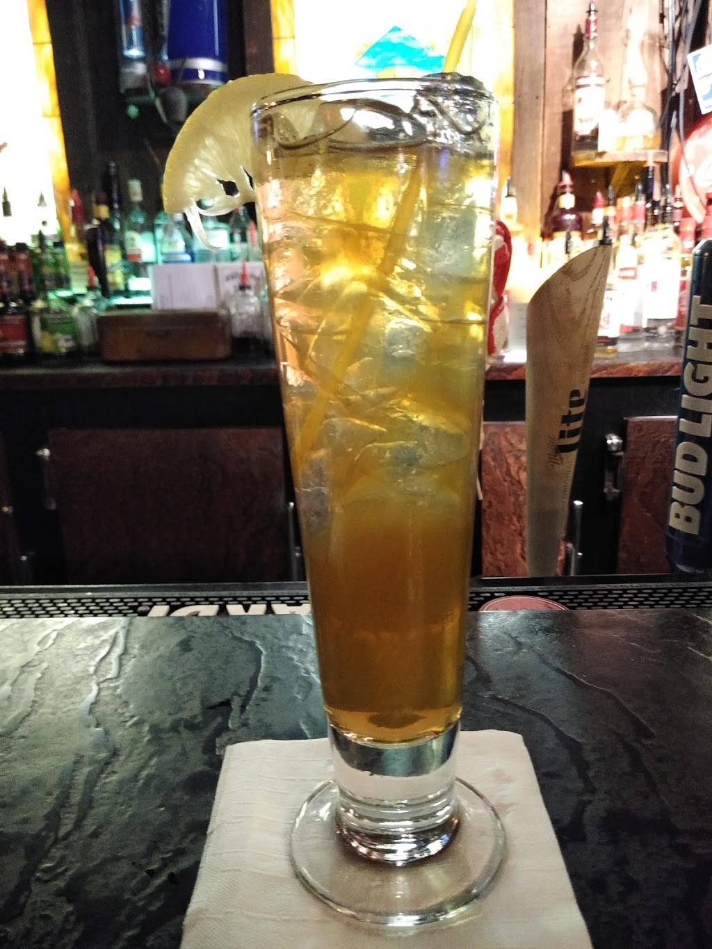 White Horse Tavern | restaurant | 621 W Court St, Flint, MI 48503, USA | 8102343811 OR +1 810-234-3811