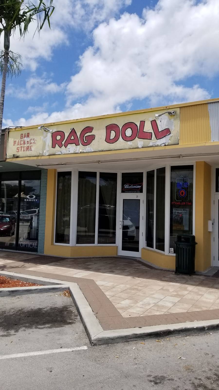Rag Doll Bar & Grill | restaurant | 31 NE 44th St, Oakland Park, FL 33334, USA | 9543066689 OR +1 954-306-6689