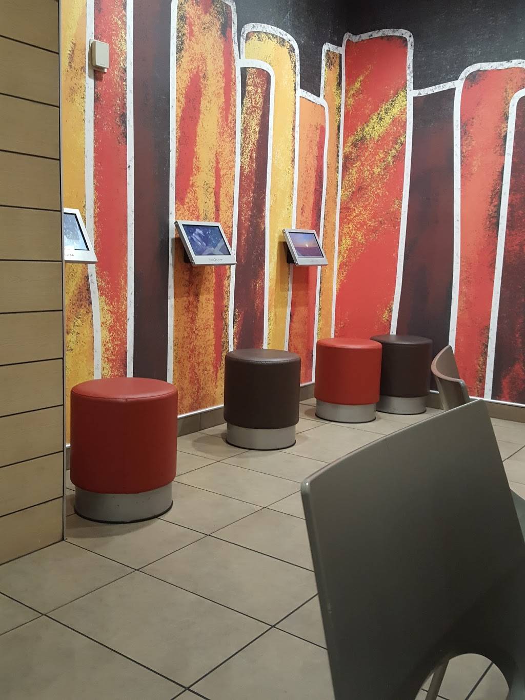 McDonalds | cafe | 8349 N Cortaro Rd, Tucson, AZ 85743, USA | 5207447713 OR +1 520-744-7713