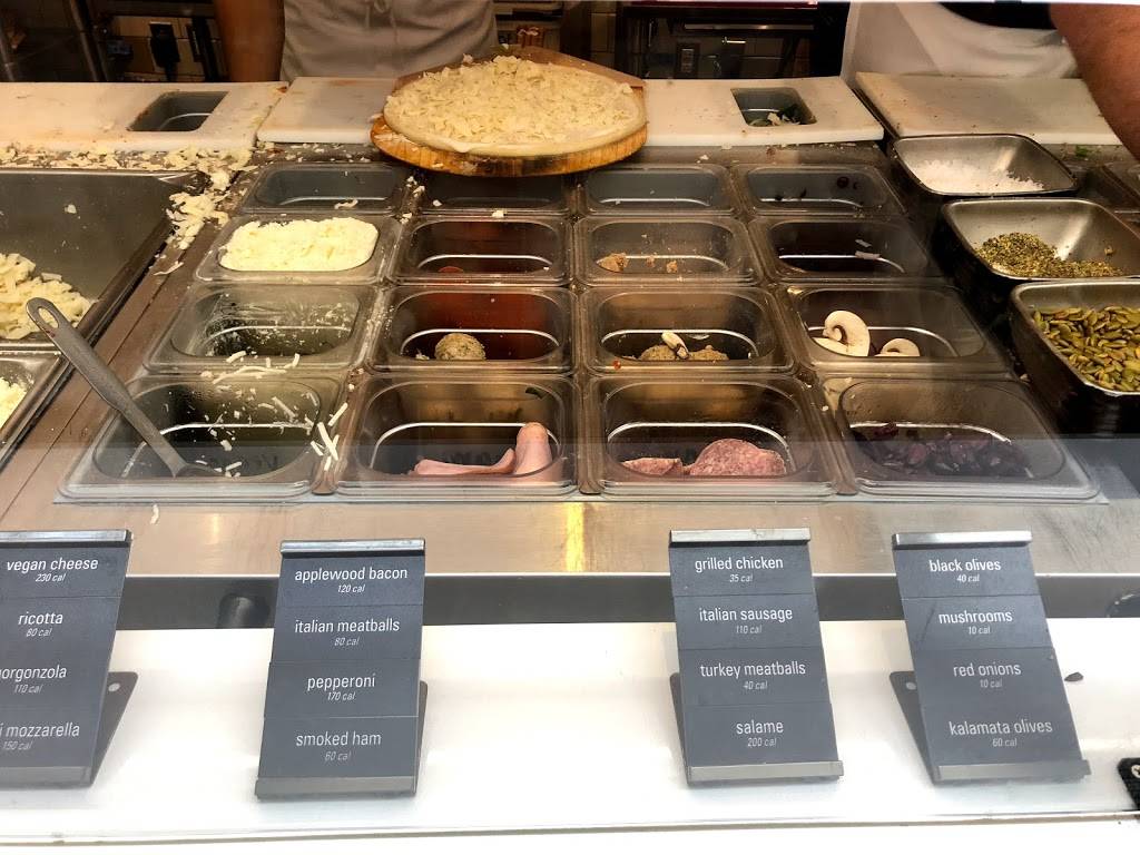 Blaze Pizza | meal takeaway | 617 Charles E Young Dr N E, Los Angeles, CA 90095, USA | 3102064773 OR +1 310-206-4773