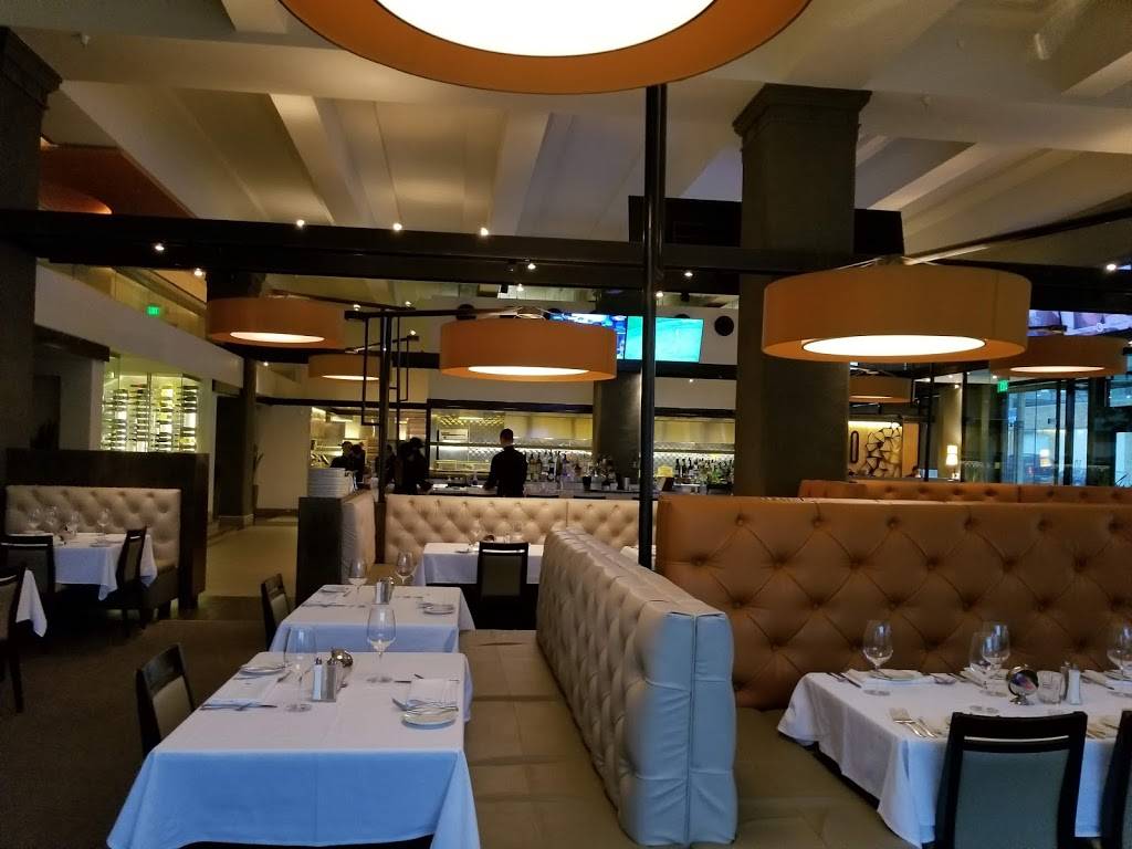 Broadway 10 Bar & Chophouse | restaurant | 1101, Buick Building, N Broadway Ave, Oklahoma City, OK 73103, USA | 4052123949 OR +1 405-212-3949