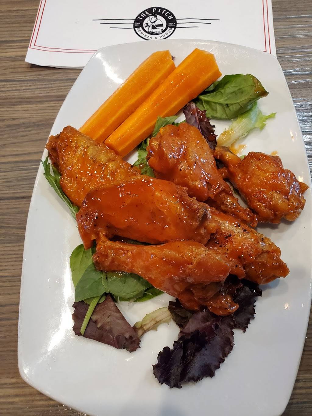 The Pitch Pizza & Pub | restaurant | 2924 E Sunshine St, Springfield, MO 65804, USA | 4173680277 OR +1 417-368-0277