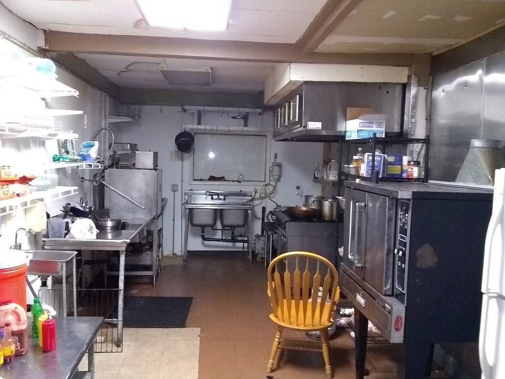 TJays Bar and Grill | restaurant | 790 Waterville St, Waterbury, CT 06710, USA | 2035283642 OR +1 203-528-3642