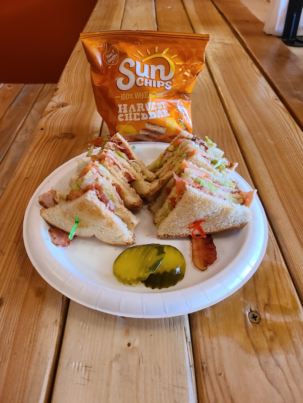 Jus Try It | restaurant | 809 Ave G, Fort Madison, IA 52627, USA | 3193719191 OR +1 319-371-9191