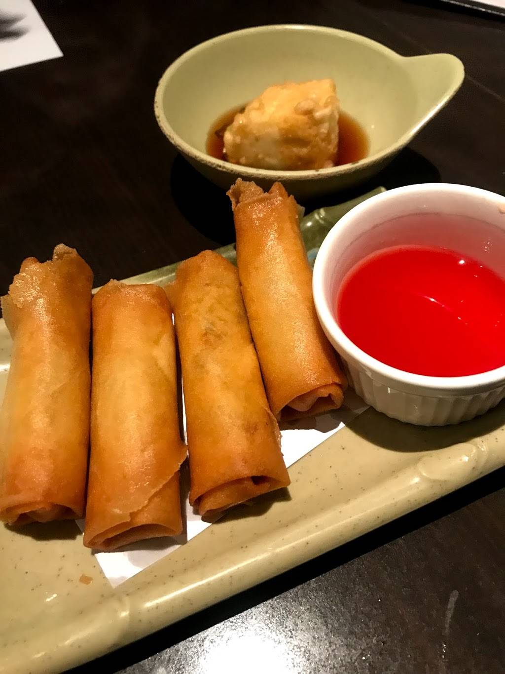 Sushi Huang Japanese Cuisine | restaurant | 265 Edward St, Aurora, ON L4G 3M7, Canada | 9057271133 OR +1 905-727-1133