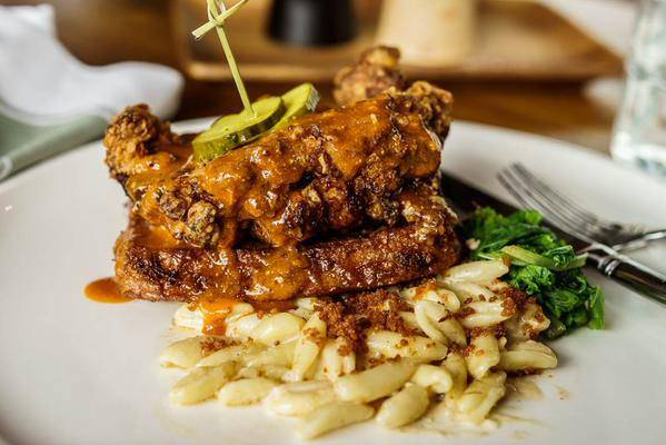 Barrel & Bushel | restaurant | 7901 Tysons One Pl, Tysons, VA 22102, USA | 7038486340 OR +1 703-848-6340