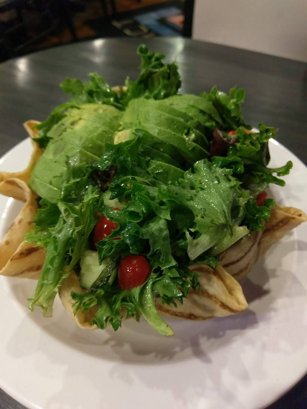 District 961 | restaurant | 1814 Boulevard de la Côte-Vertu, Saint-Laurent, QC H4L 2A6, Canada | 5149615155 OR +1 514-961-5155