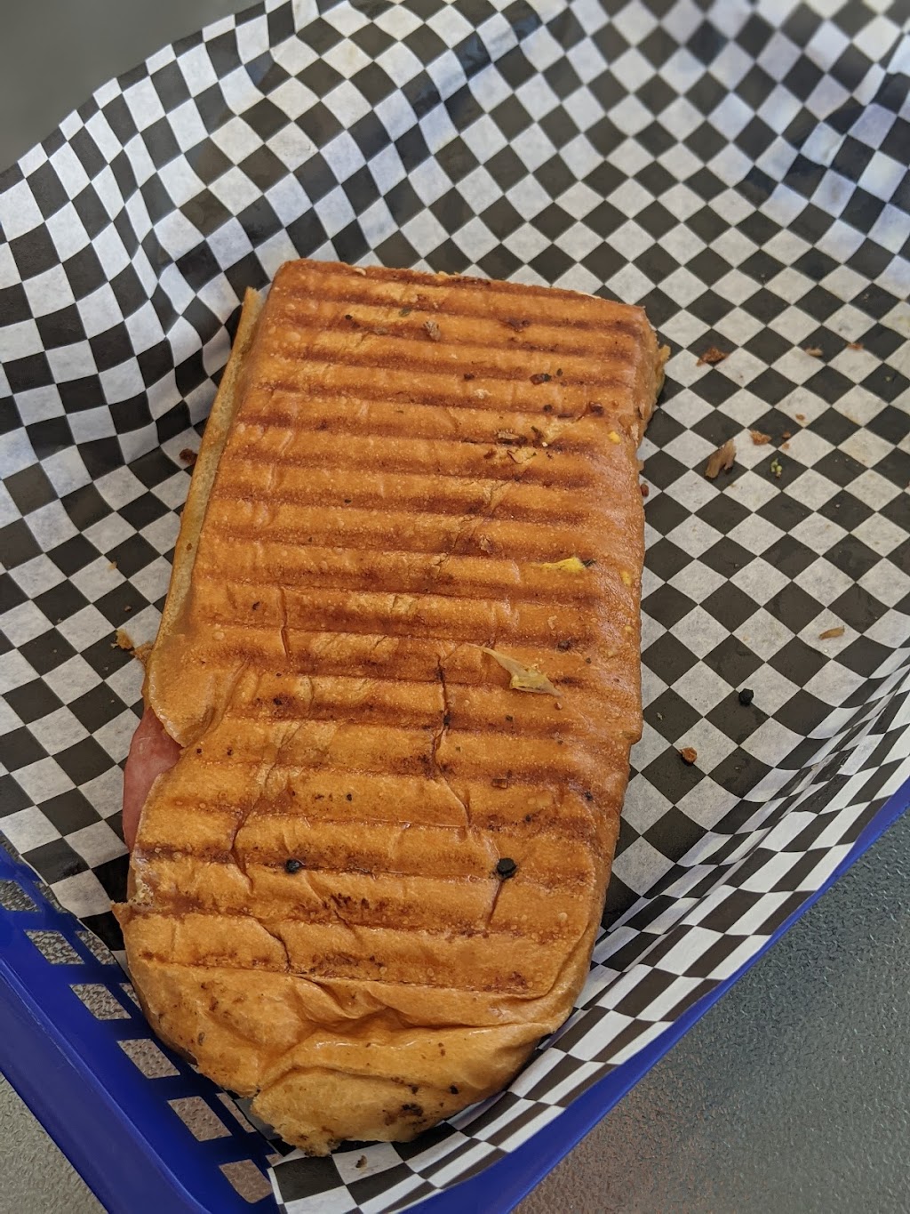 St Andrews Grill @ The Salty Hobo | restaurant | 1120 Bayview Ave, Panama City, FL 32401, USA | 8502152829 OR +1 850-215-2829