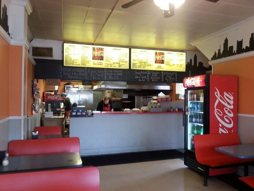 Antonios Greenfield Pizza & Grinders | meal takeaway | 201 Main St, Greenfield, MA 01301, USA | 4137737517 OR +1 413-773-7517