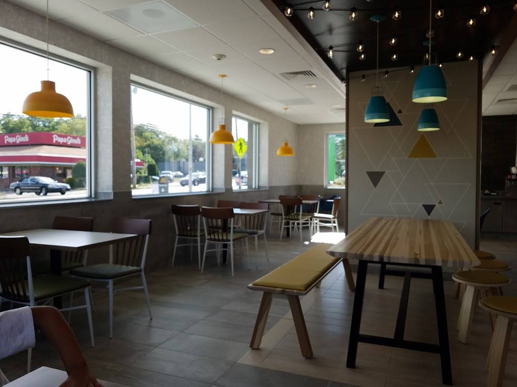 McDonalds | cafe | 664 Crescent St Route 27, Brockton, MA 02302, USA | 5085864594 OR +1 508-586-4594