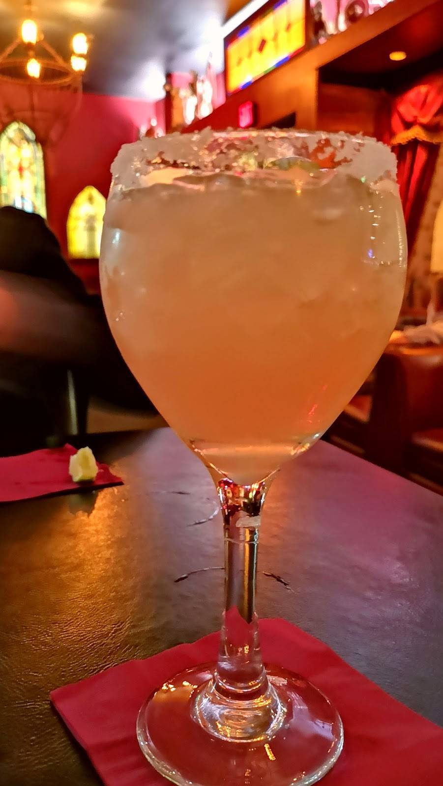 Red Door | restaurant | 10057 Riverside Dr, Toluca Lake, CA 91602, USA | 8182773884 OR +1 818-277-3884