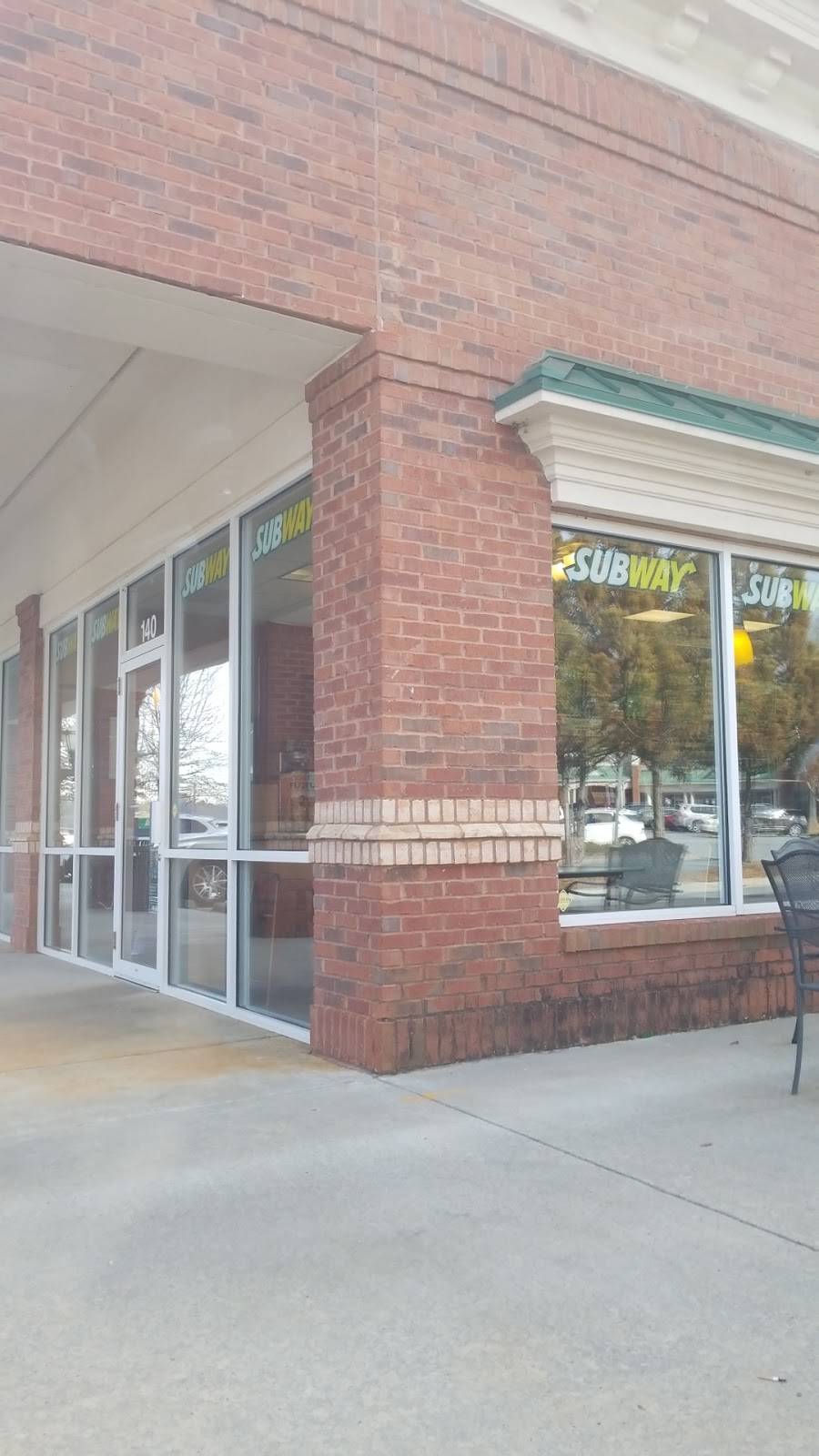 Subway | restaurant | 1105 Woodstock Rd, Roswell, GA 30075, USA | 7706436940 OR +1 770-643-6940