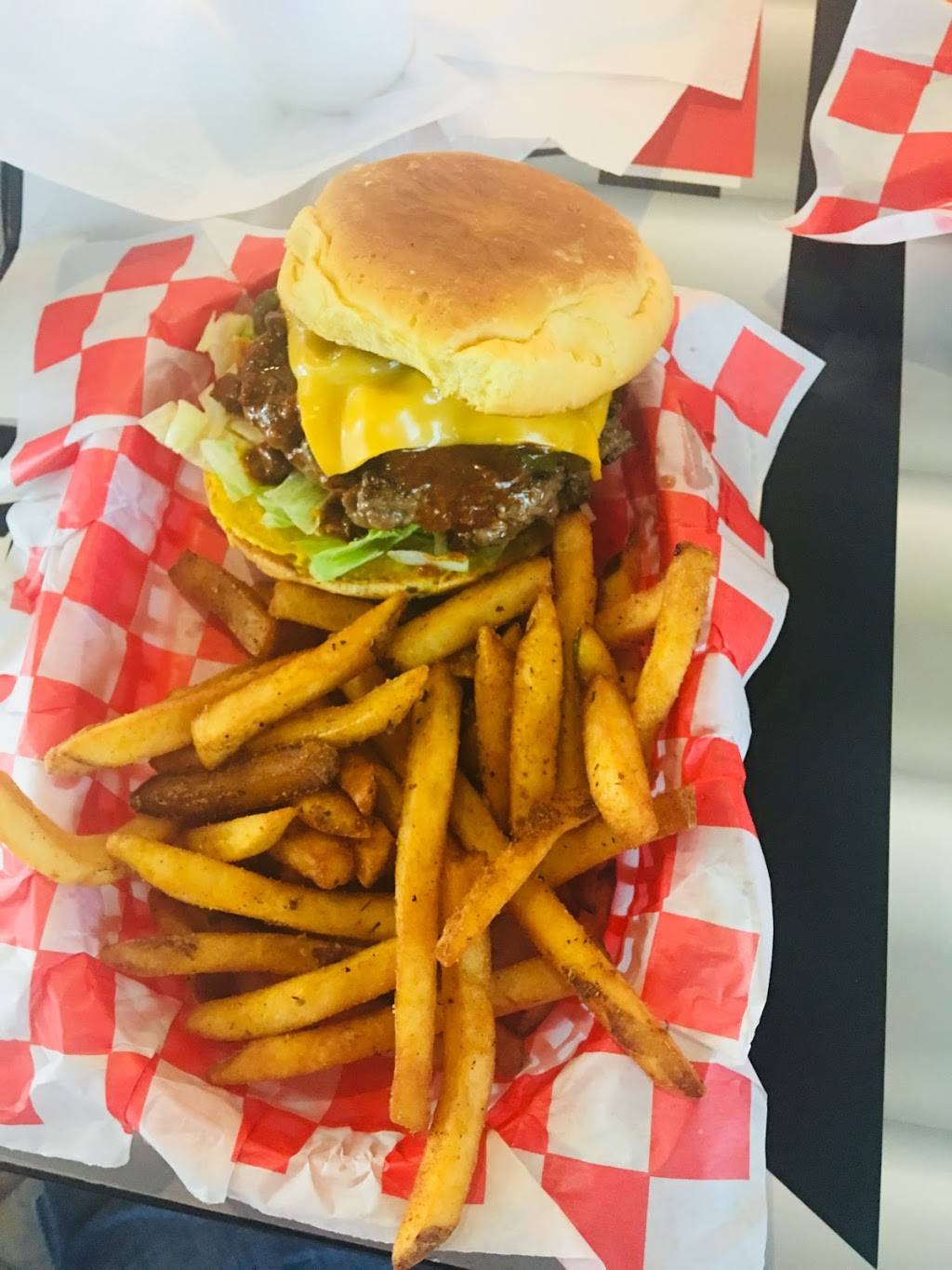 JAX Burgers Fries & Shakes | restaurant | 3091 College Park Dr, The Woodlands, TX 77384, USA | 9362074999 OR +1 936-207-4999
