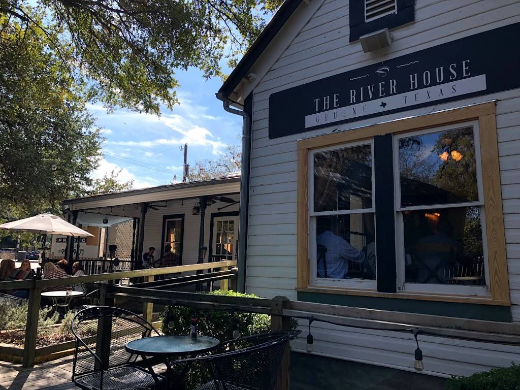 The River House | restaurant | 1617 New Braunfels St, New Braunfels, TX 78130, USA | 8306080690 OR +1 830-608-0690