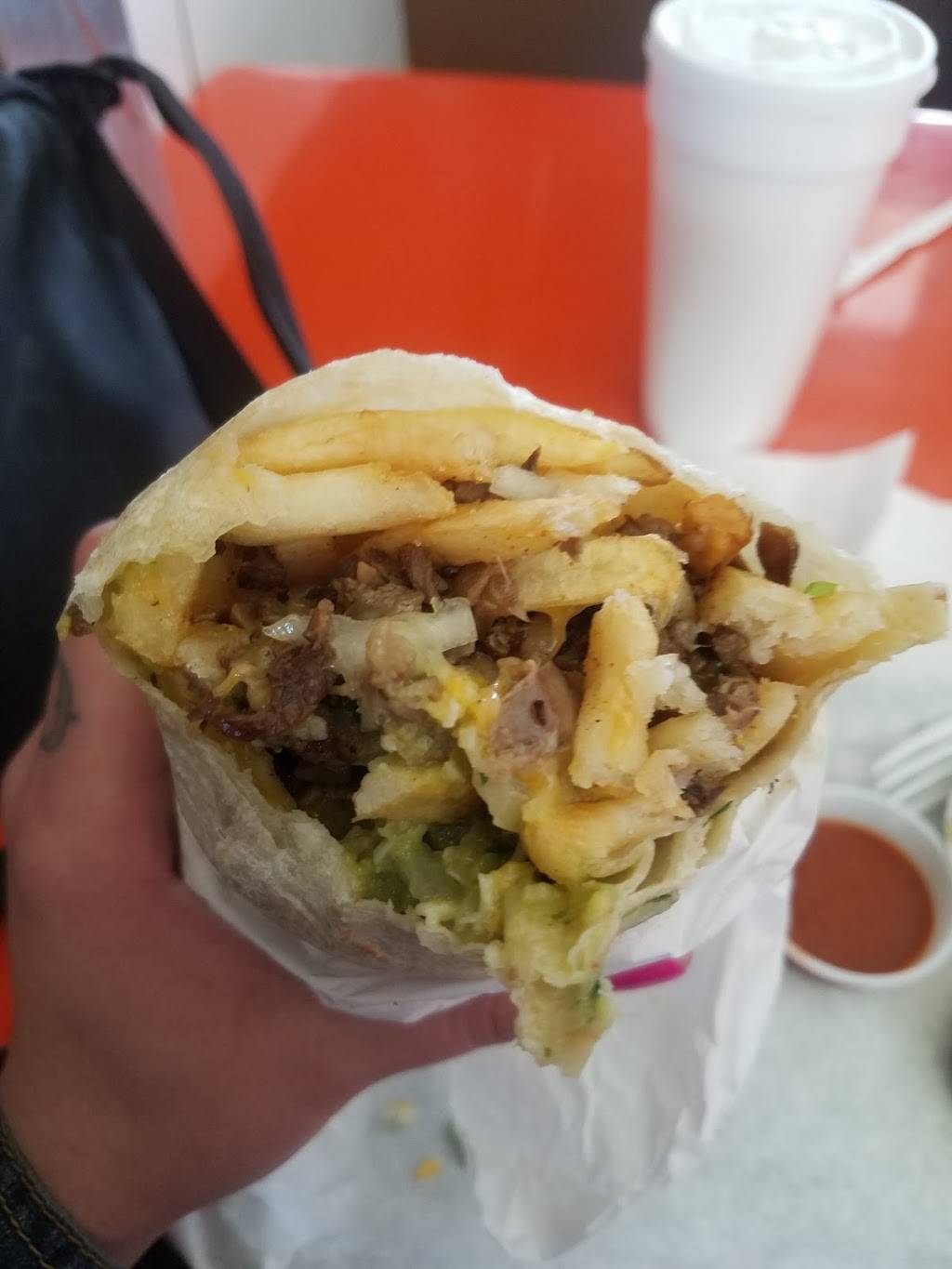 Tacos Chapala | restaurant | 3205 E Anaheim St # B, Long Beach, CA 90804, USA | 5624980570 OR +1 562-498-0570