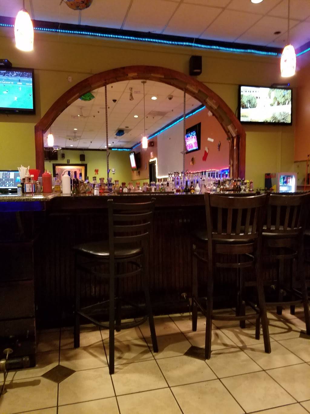 Galaxy Sports | restaurant | 2031 University Blvd E, Lewisdale, MD 20782, USA | 3014396666 OR +1 301-439-6666