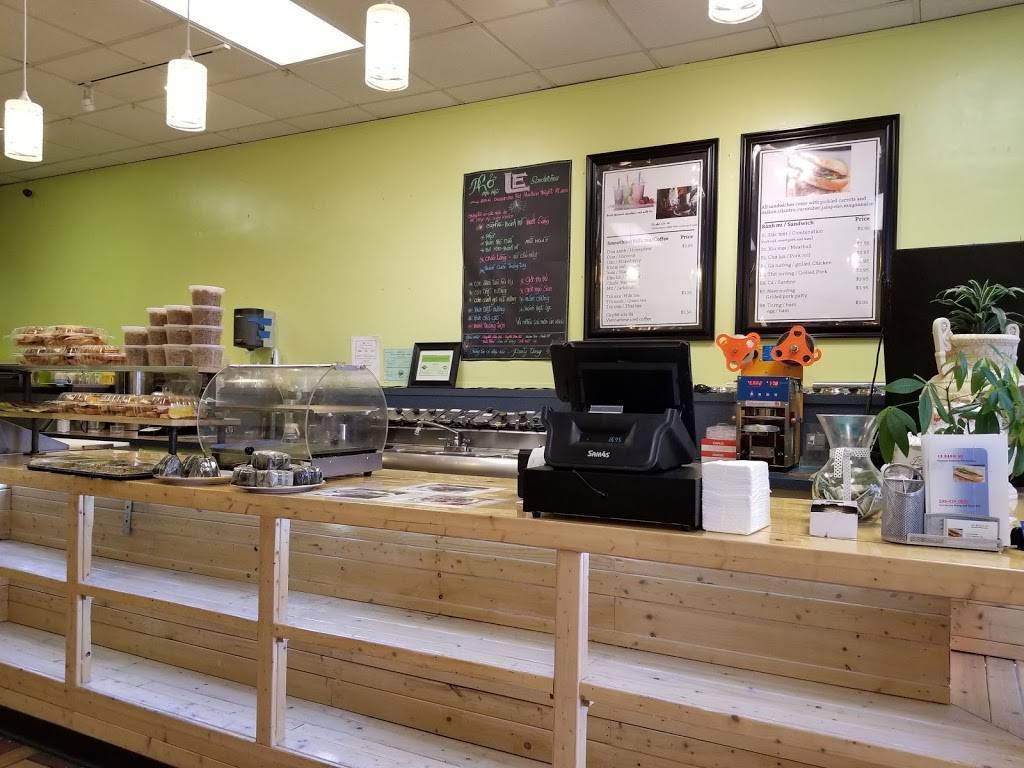 Le Banh Mi | restaurant | 29141 Dequindre Rd, Madison Heights, MI 48071, USA | 2484390888 OR +1 248-439-0888
