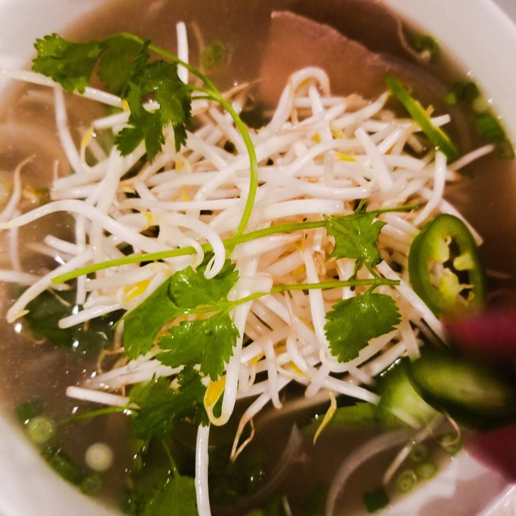 Pho Fusion | restaurant | 3100 S Sheridan Blvd unit h, Denver, CO 80227, USA | 3039348802 OR +1 303-934-8802