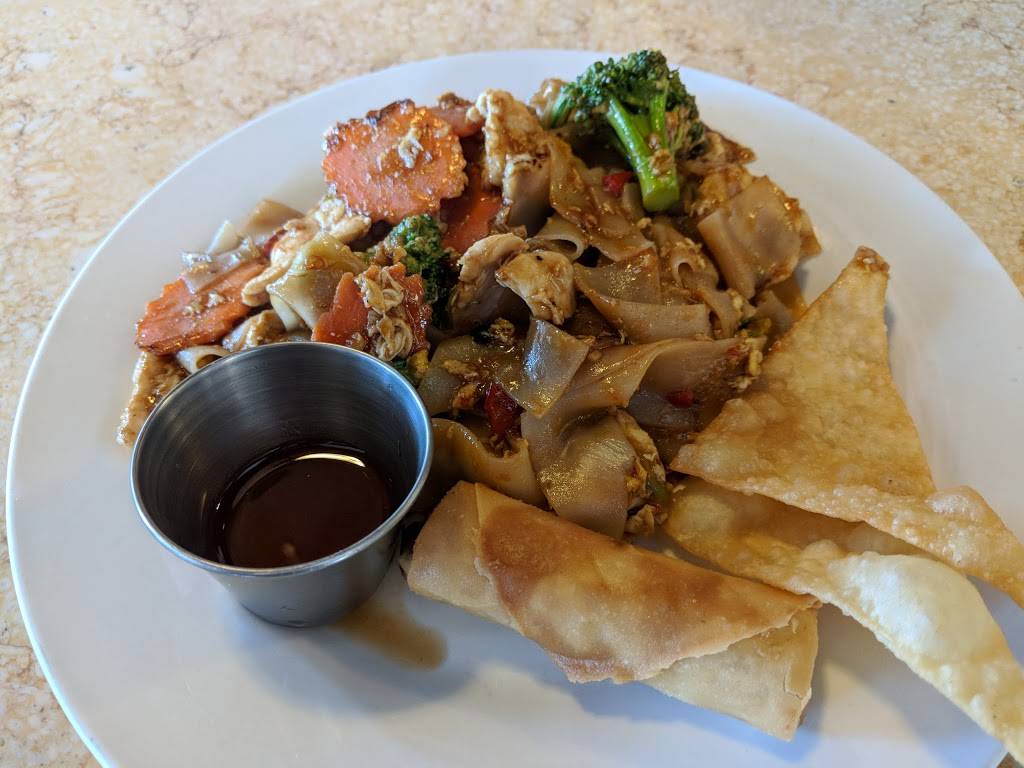 Chanpen Thai Cuisine | restaurant | 2700 W Baseline Rd, Tempe, AZ 85283, USA | 6024384029 OR +1 602-438-4029