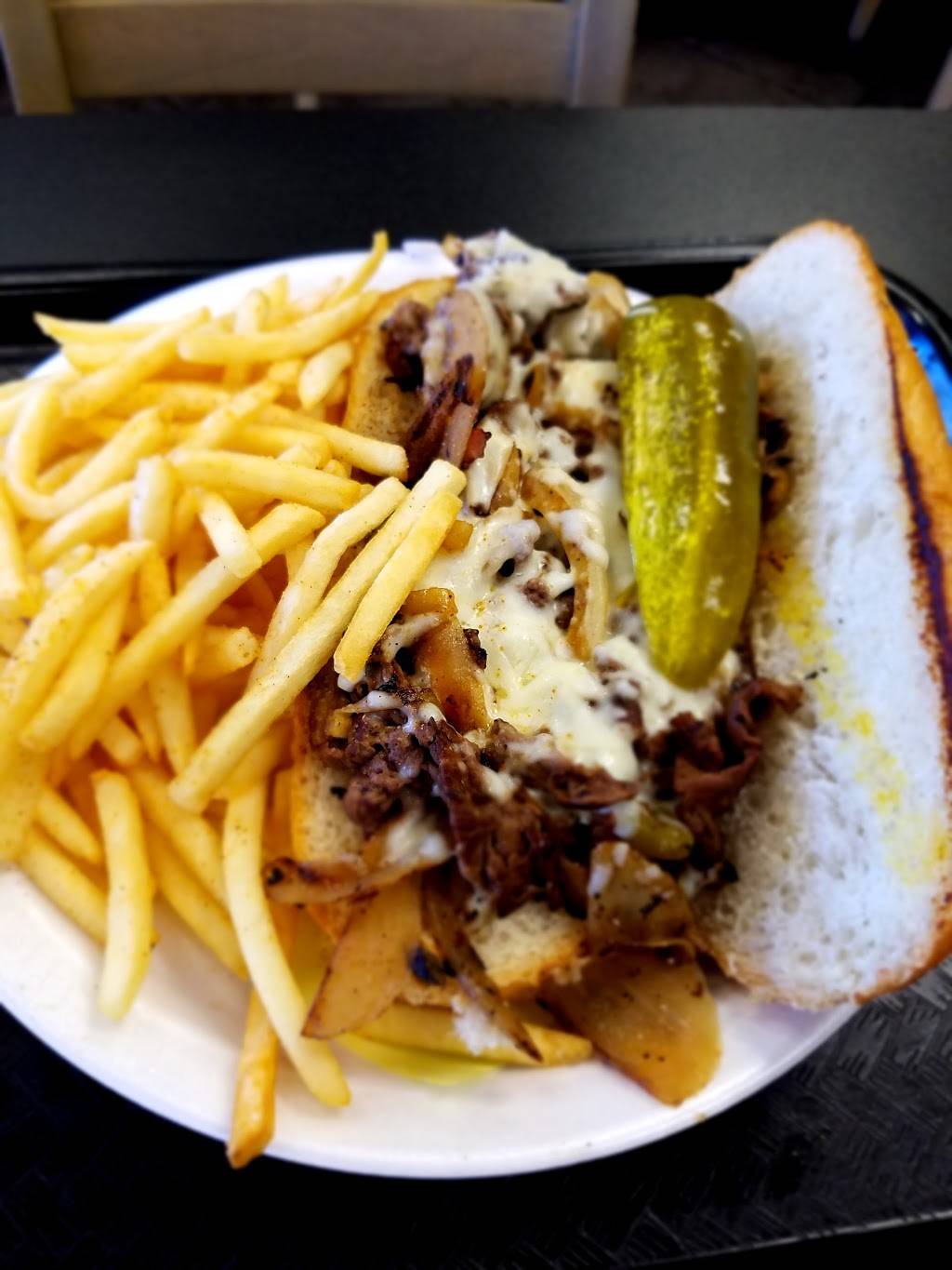 Flookys | meal takeaway | 21034 Victory Blvd, Woodland Hills, CA 91367, USA | 8183407797 OR +1 818-340-7797