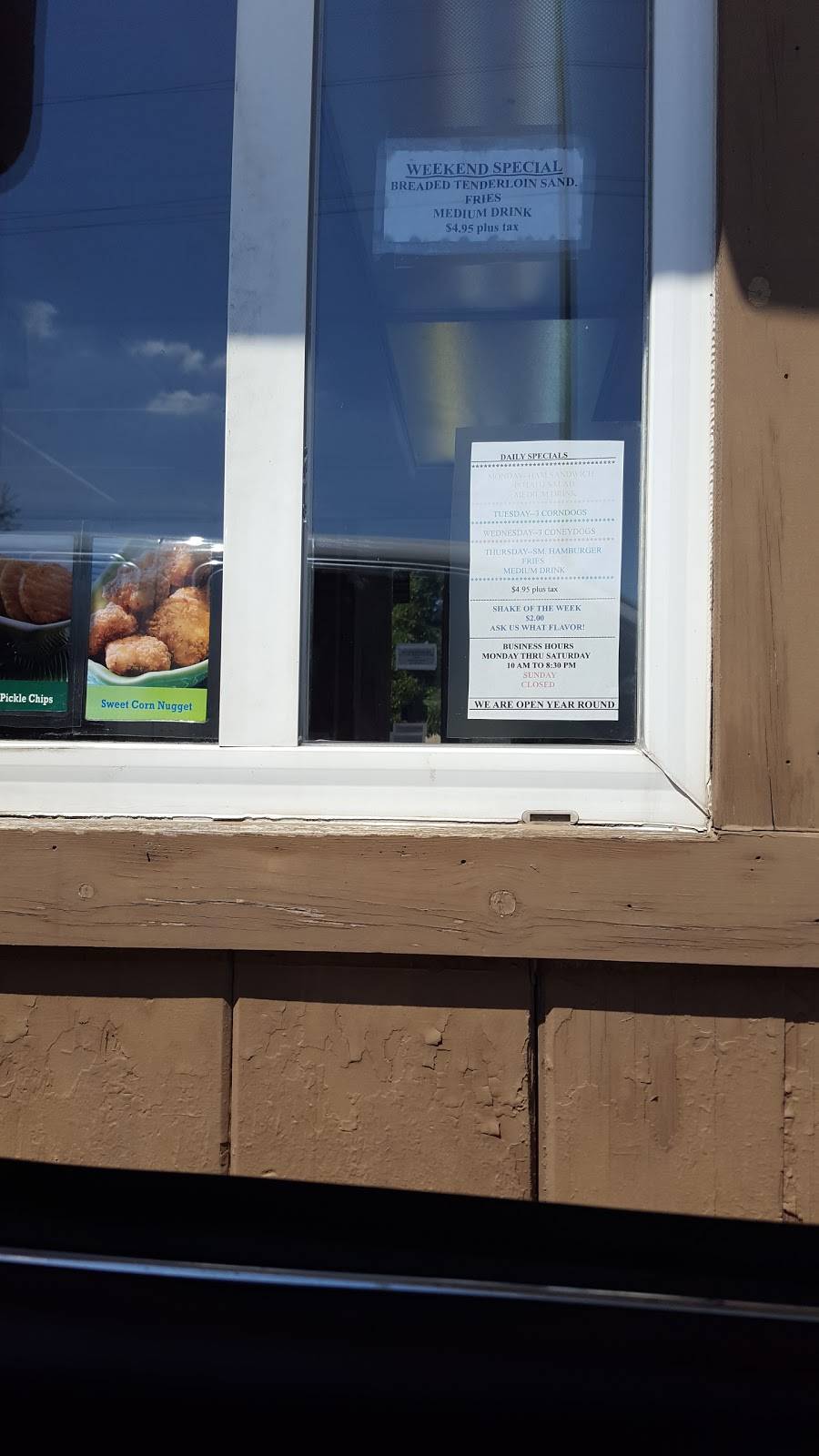 Brown House | restaurant | 100 E Ensley Ave, Auburn, IN 46706, USA | 2609252466 OR +1 260-925-2466