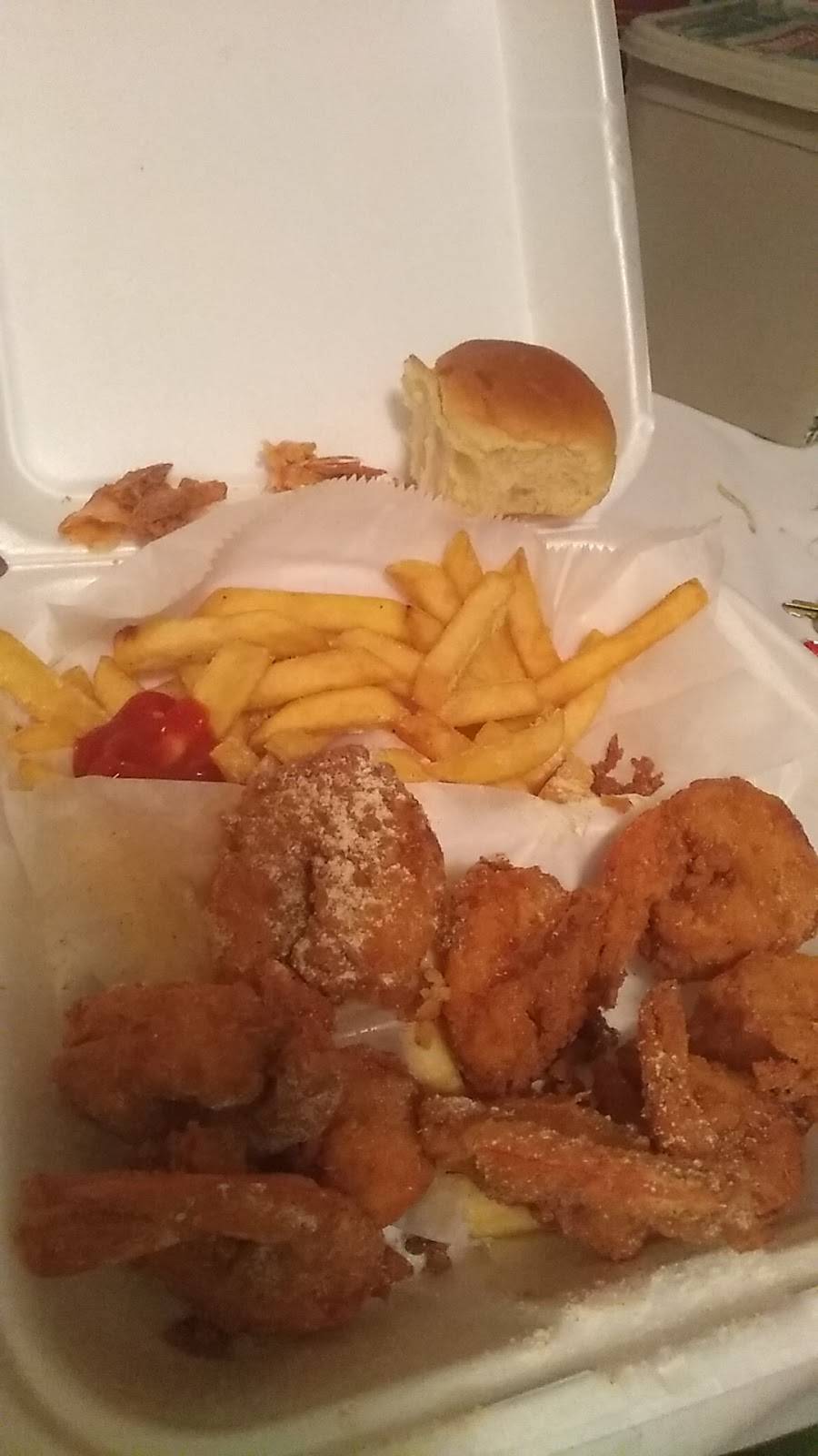 Snappers Fish & Chicken | restaurant | 600 NW 3rd St, Pompano Beach, FL 33162, USA | 9549423538 OR +1 954-942-3538