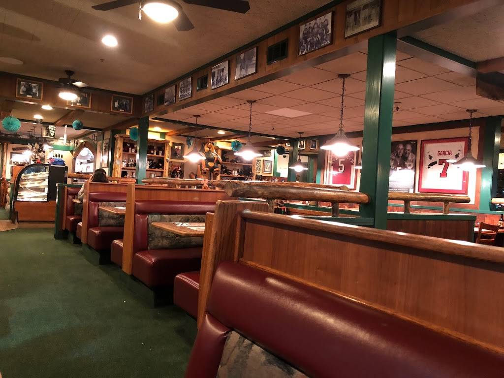 Gilroy Black Bear Diner | restaurant | 395 Leavesley Rd, Gilroy, CA 95020, USA | 4088429901 OR +1 408-842-9901