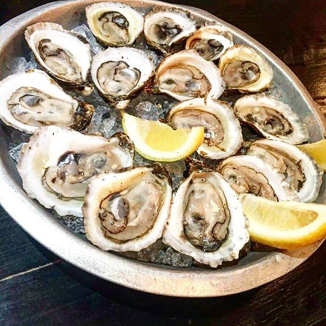 The Savoy Brasserie | restaurant | 334 Richmond Rd, Ottawa, ON K1Z 5C7, Canada | 6136861903 OR +1 613-686-1903