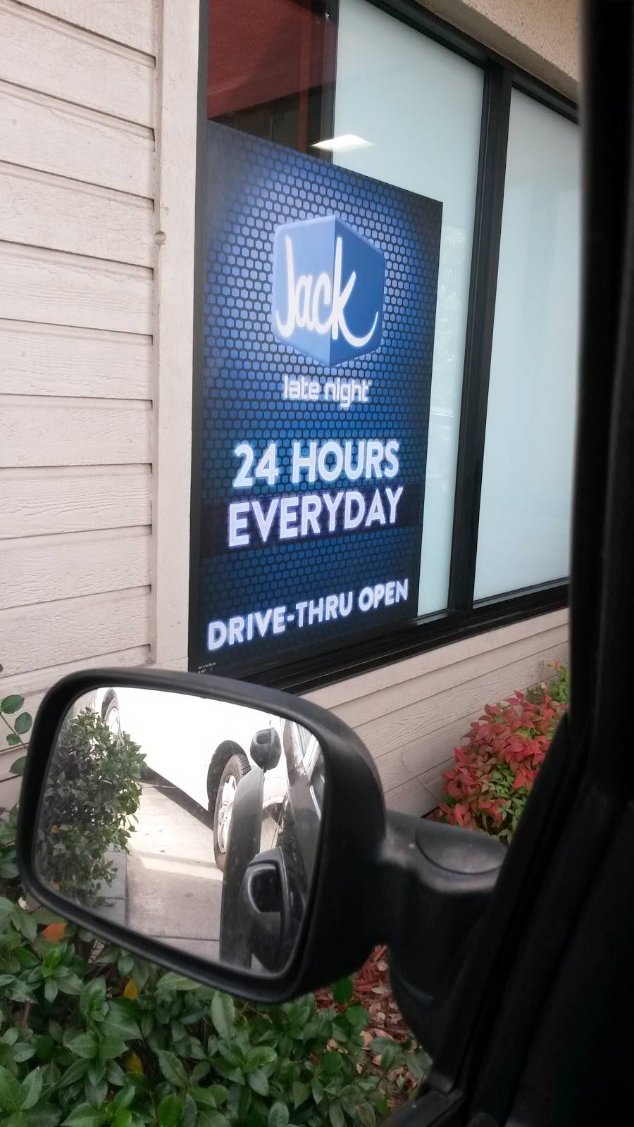 Jack in the Box | restaurant | 9550 Greenback Ln, Folsom, CA 95630, USA | 9169883927 OR +1 916-988-3927