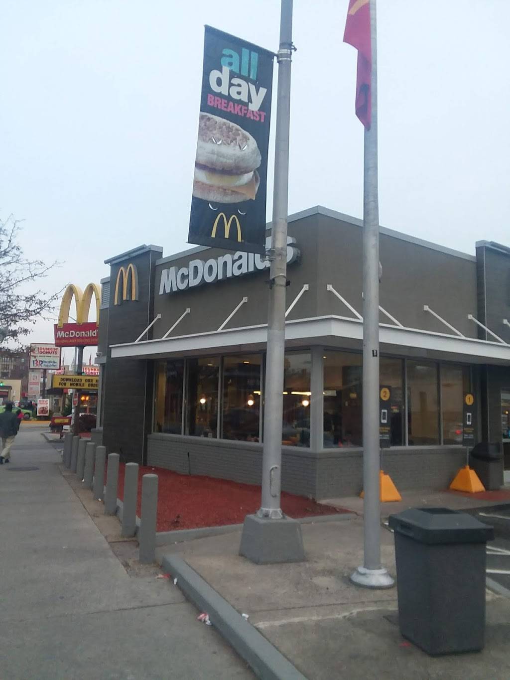 McDonalds | cafe | 138-32 Jamaica Ave, Jamaica, NY 11435, USA | 7185588665 OR +1 718-558-8665