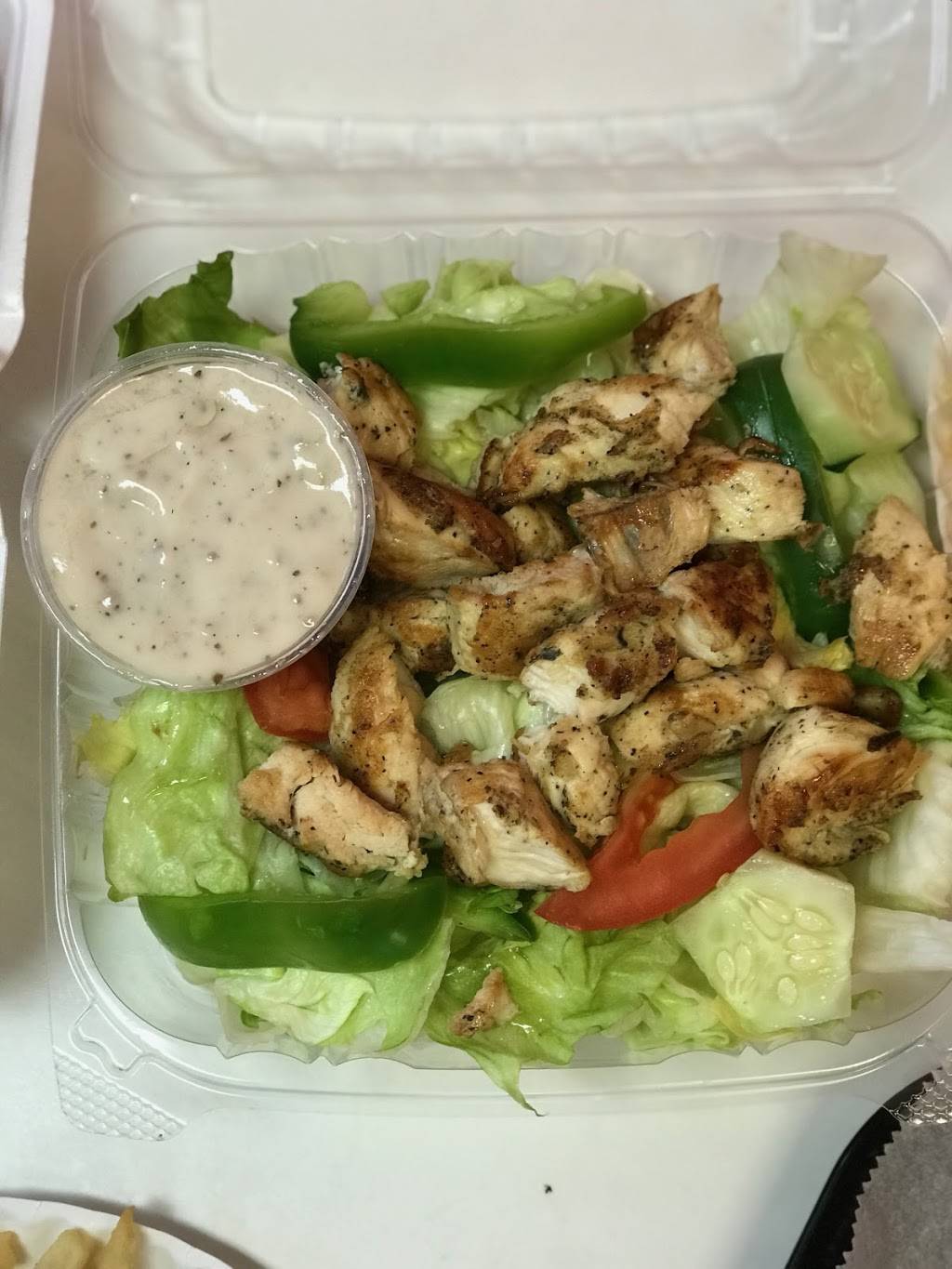 Salem crown fried chicken and more | restaurant | 105 Lafayette St, Salem, MA 01970, USA | 9787455017 OR +1 978-745-5017