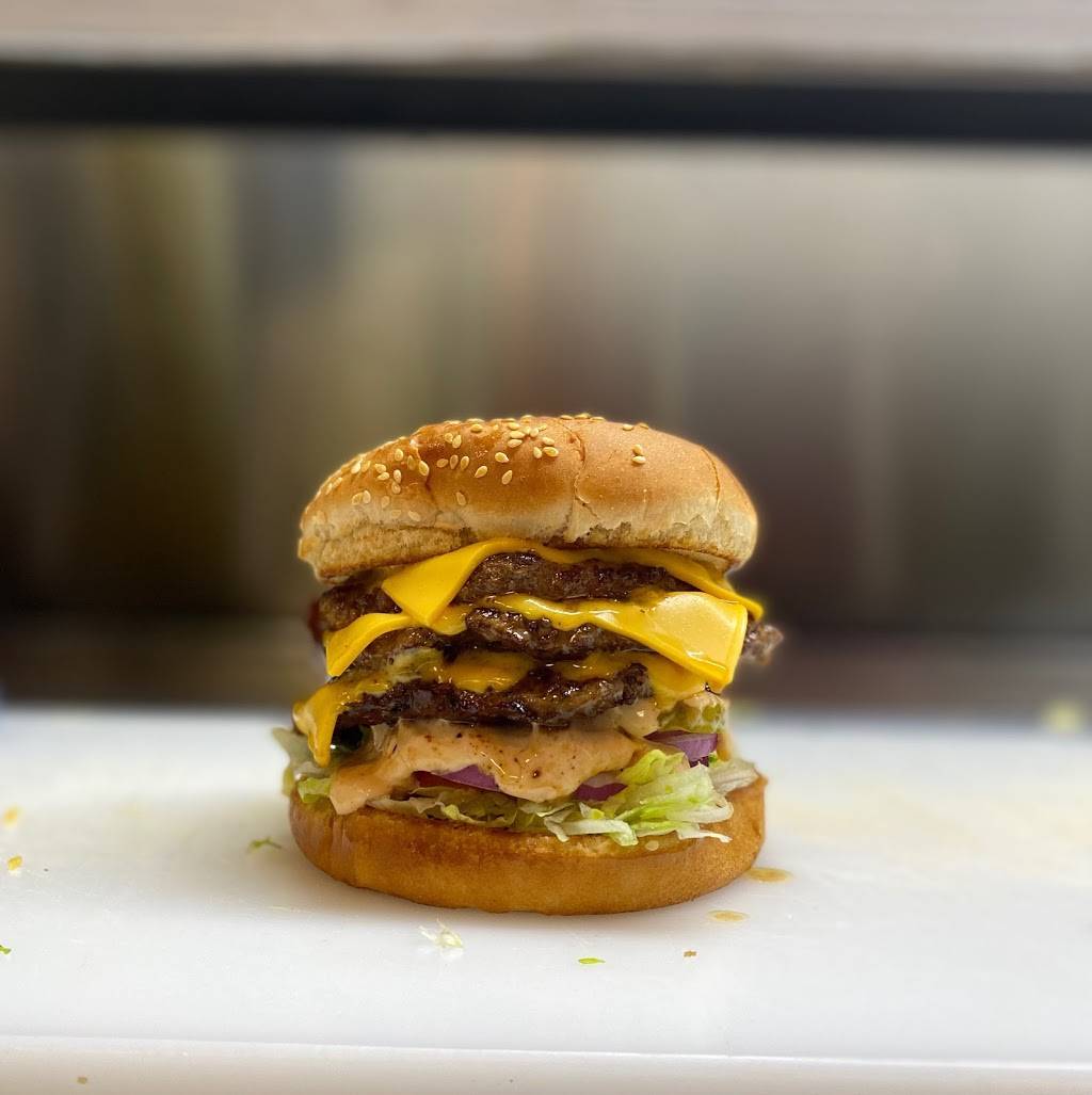 Vallejo Five Star Burger | restaurant | 1015 Redwood St, Vallejo, CA 94590, USA | 7075150493 OR +1 707-515-0493