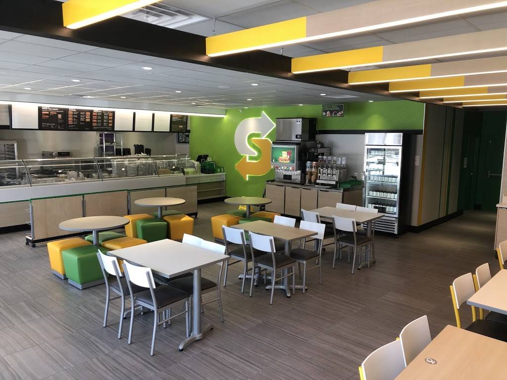Subway 3676 | restaurant | 1979 Brownsboro Rd, Louisville, KY 40206, USA | 5027420008 OR +1 502-742-0008