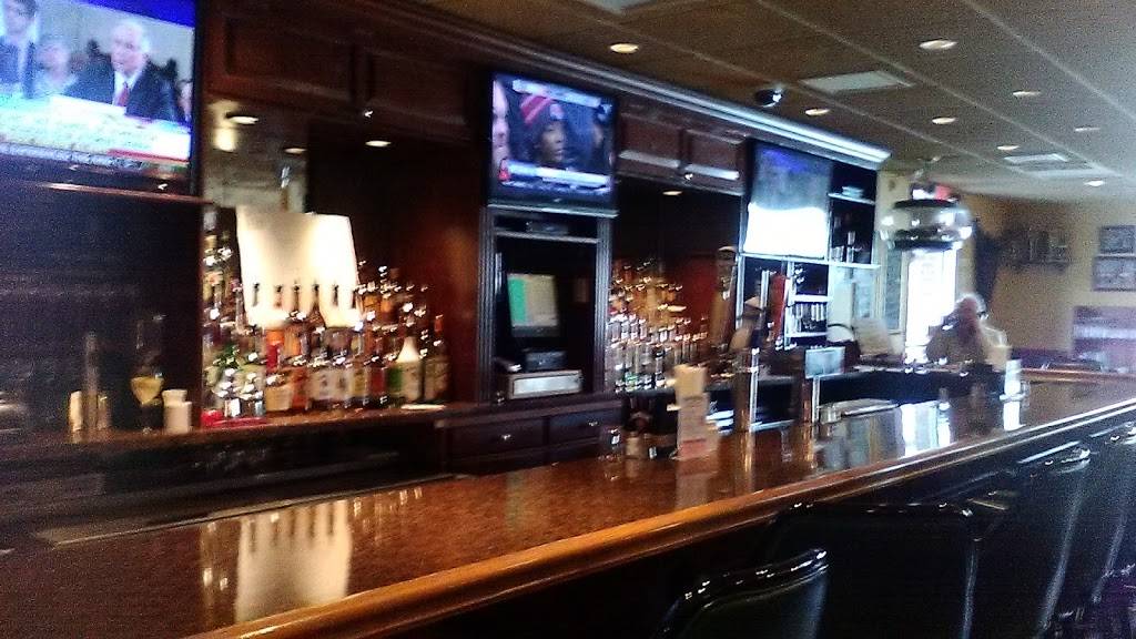 Manor Inn Restaurant | restaurant | 1636 Meriden-Waterbury Turnpike, Milldale, CT 06467, USA | 8606289877 OR +1 860-628-9877