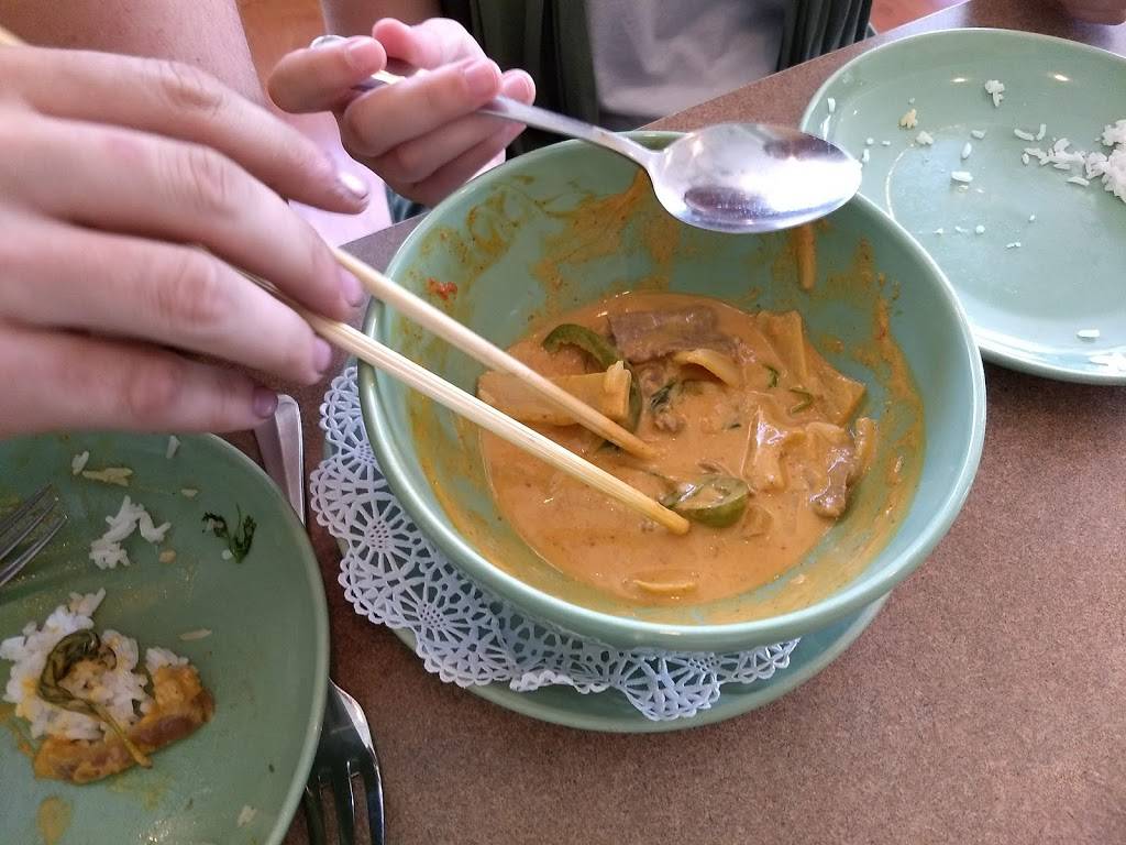 Tamarind Thai Restaurant | restaurant | 3228, 503 N Meadow St, Ithaca, NY 14850, USA | 6072772220 OR +1 607-277-2220