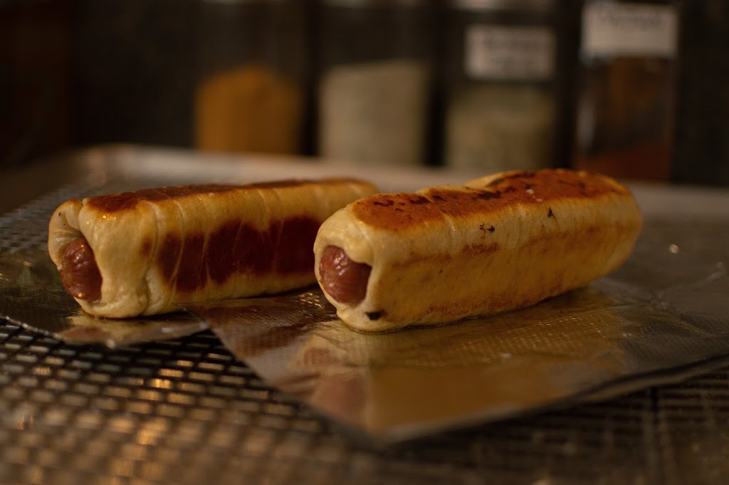 Petoskey Pretzel Co. | restaurant | 102 S Union St, Traverse City, MI 49684, USA | 2312522414 OR +1 231-252-2414