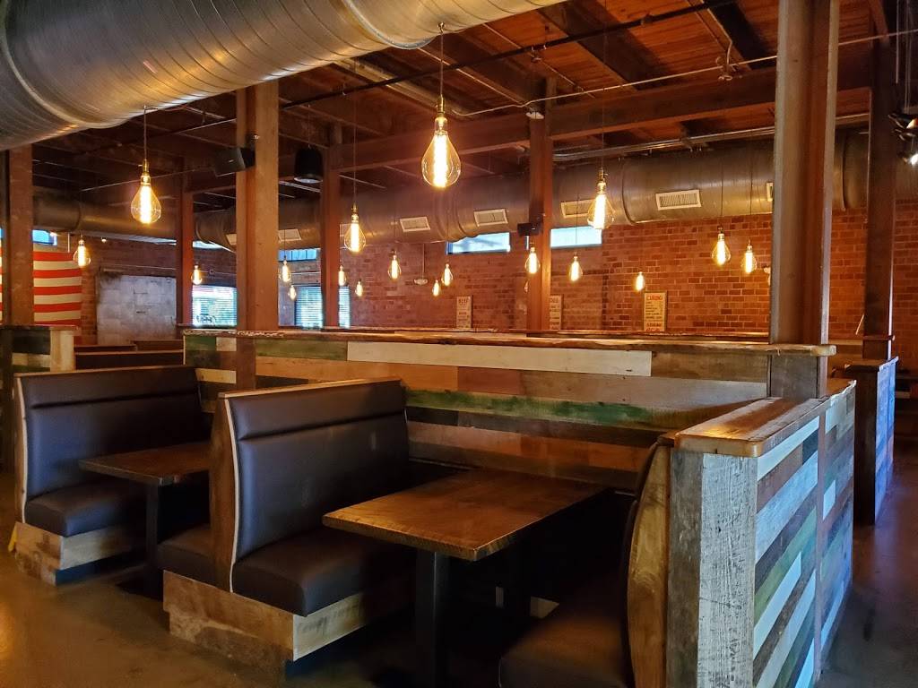 Southern Craft BBQ Bristol | restaurant | 15 Commonwealth Ave, Bristol, VA 24201, USA | 2762855044 OR +1 276-285-5044